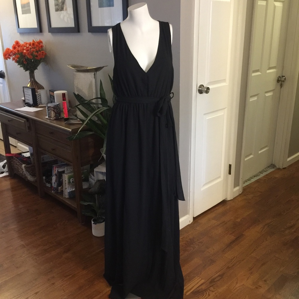 Baltic Born v-neck Dress